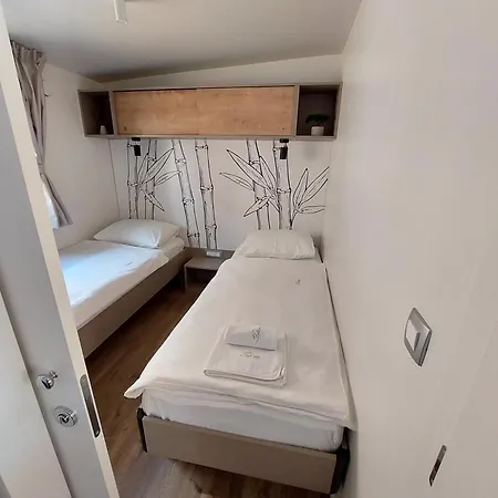 Mobile 249 - Large Terrace & Private Jacuzzi Κάμπινγκ