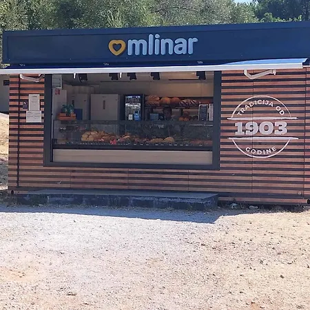 Mobile 249 - Large Terrace & Private Jacuzzi Camping Selce